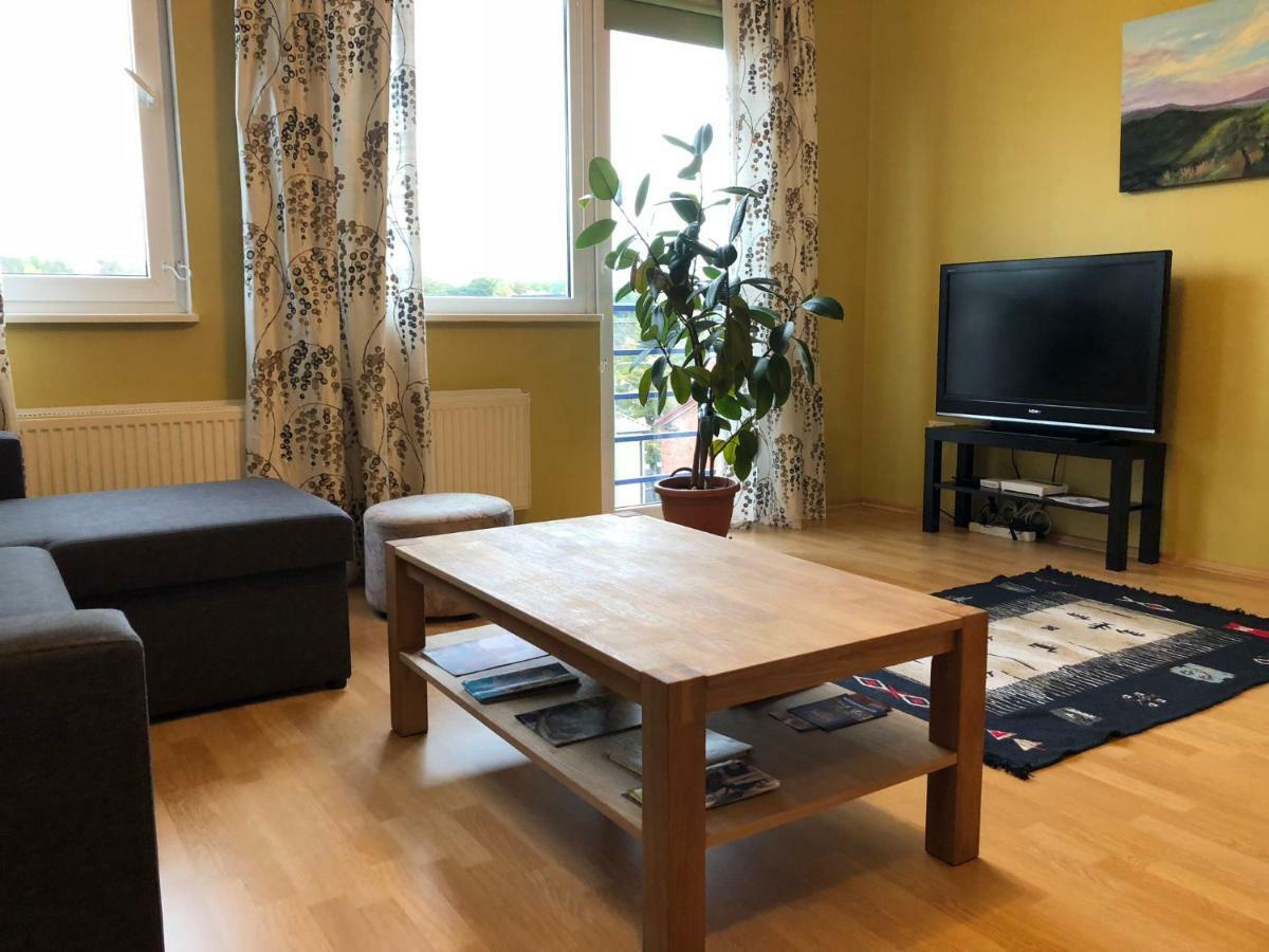 Apartment Near Centre Tartu Exteriör bild